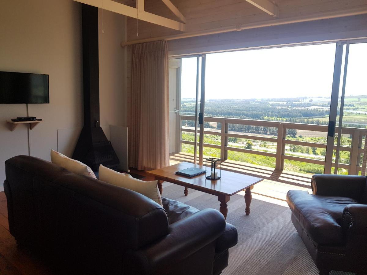 Big Sky Cottages Wolseley Экстерьер фото