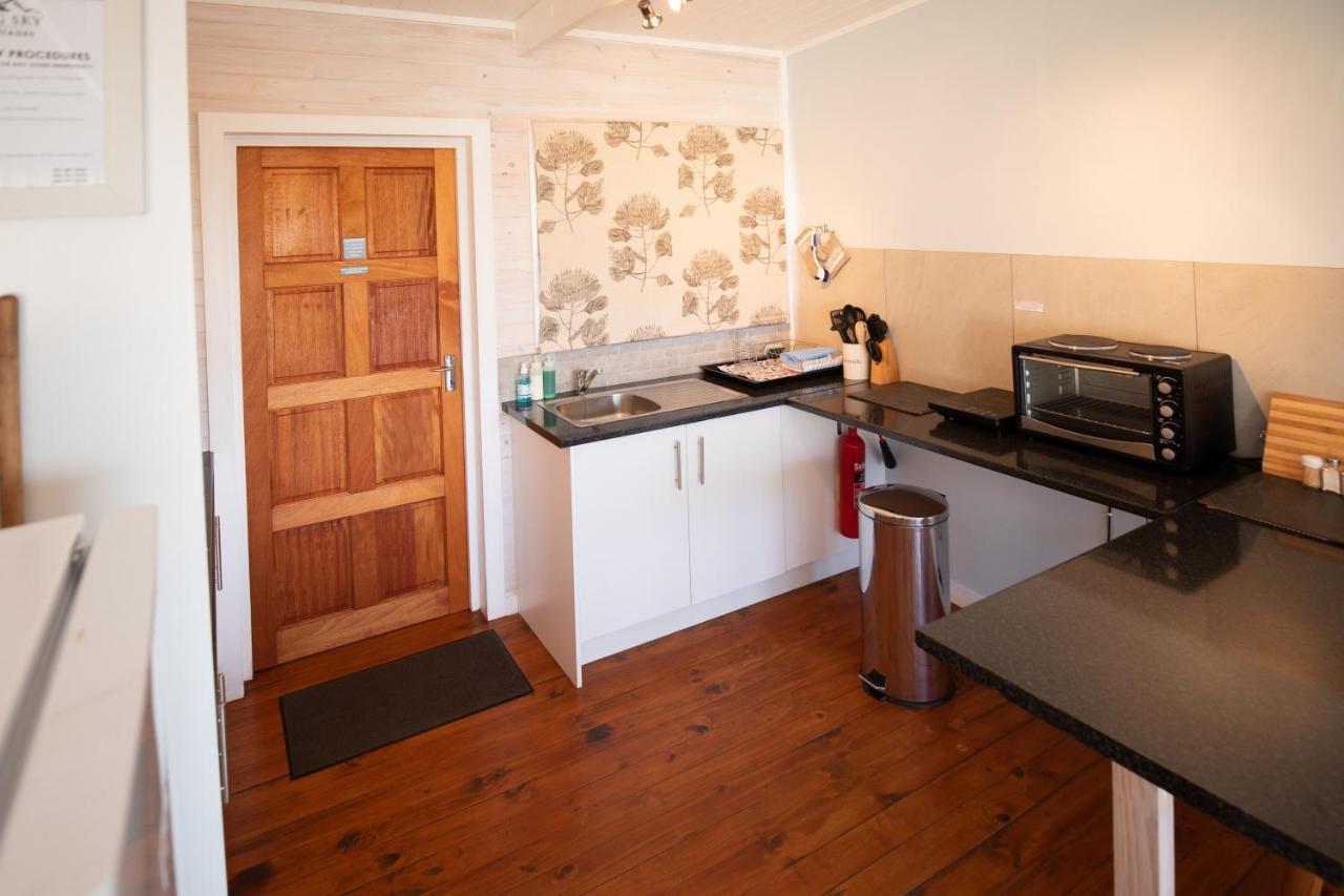 Big Sky Cottages Wolseley Экстерьер фото